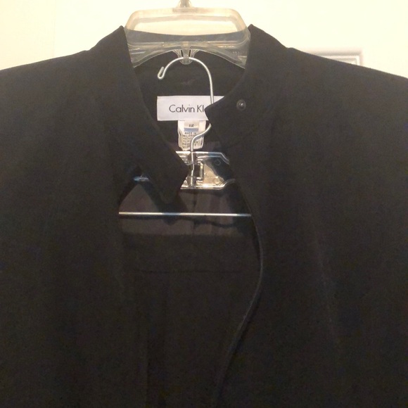 Blk Calvin Klein suit - Picture 2 of 2